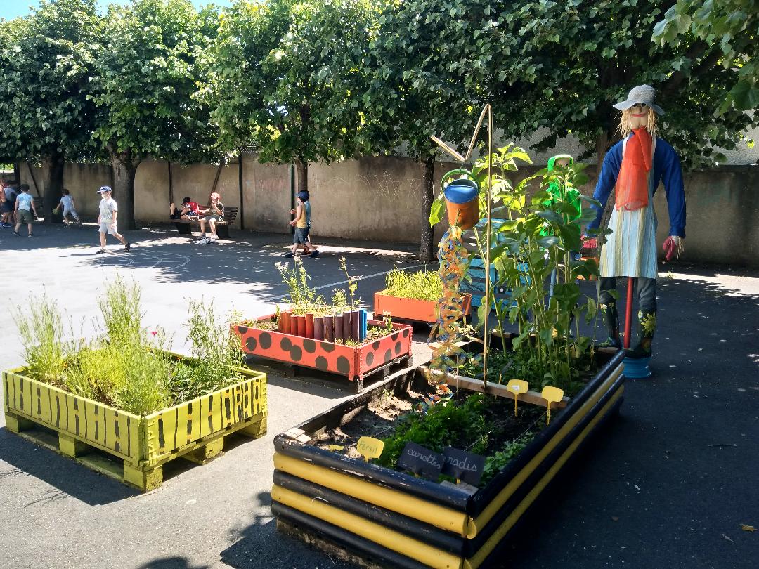 Ensemble au jardin avec l'OCCE
