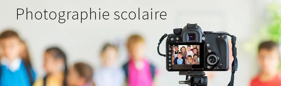 image avec des enfants autour d'un appareil